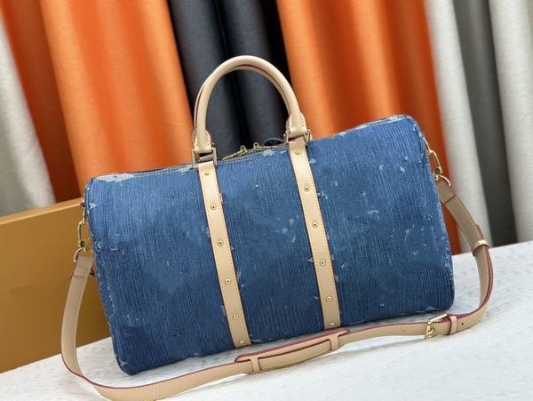 Coussin Tasarımcı Çanta Omuz Torbası Sak Luxe Crossbody Çanta Tote Çanta Tutma Çanta Yeni Moda Kadın Çanta Deri Çanta Üst kaliteli omuz askısı Pochette AAA