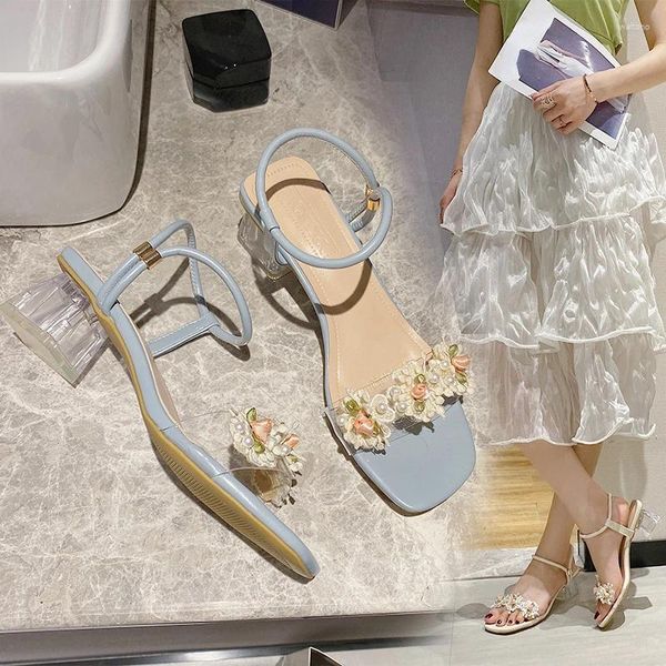 Sandalen Frauenschuhe Sommer Frauen elegante mittelschwere Absätze süße Retro transparente Blumen Party Frau Kleid Fashion zum Angebot in