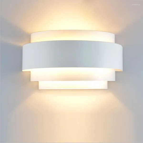 Lampade a parete Personalità moderna Sconce Light Nordic Camera da letto Nording Led Light Ac85-265 corridoio corridoio lampada per decorazioni per la casa