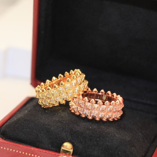 Banda de luxo Rings de alta qualidade Clash Designer Movable Rivet Double Camada Anel de largura para mulheres e homens jóias com presente de festa