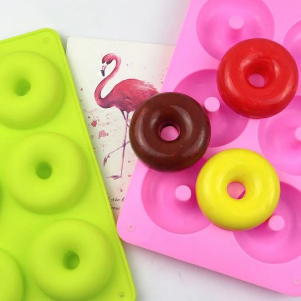 2024 Silicone Donut Mold Baking Pan não-bobo Baking Pastral Chocolate Cake Sobersert Diy Decoration Tools Bagels Muffins Donuts Maker para