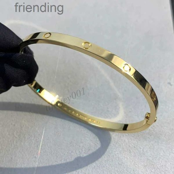 Bracciatore di braccialetto d'amore Bracciale oro placcato 18 k Tre volte mai svanito di alta qualità Europa Replica di lusso Braccagi di Luxury Coppia WE6S