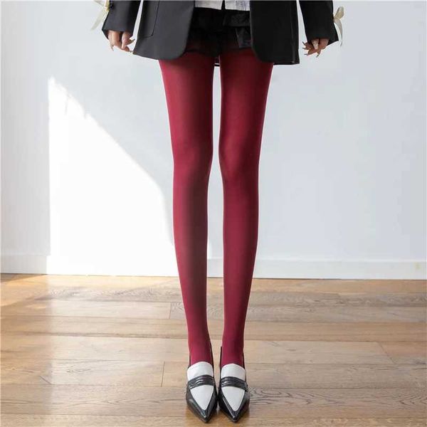 Meias sexy mulheres meias meias de vinho vintage de alta velocidade elástica de veludo de veludo altas femininas anti-gancho de seda no inverno de inverno meias leggings 240416