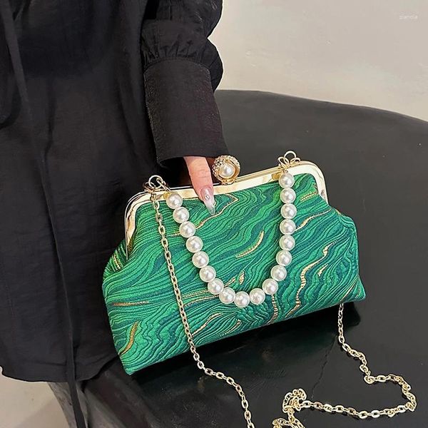 Akşam çantaları jakard nakış çanta tasarımcısı omuz kadınlar için kabuk klipsli çanta vintage inci zincir debriyajları tuval crossbody çanta