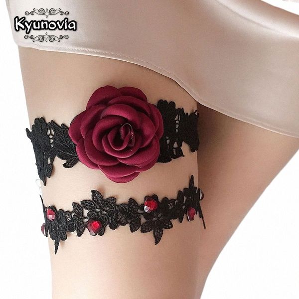 Kyunovia Sexy Girls Girls Apliques Apliques Black Lace Garter Garters Garter Garter Garter Conjunto de Chuízes de noiva D96 R5SM#