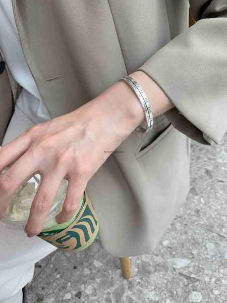 Koreanisch S925 Sterling Silber Armband Englisch Römische Zahlenarmband Ins Personalisierte Öffnungsminderheit Silberarmband