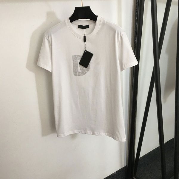 2024 designer magliette magliette magliette da uomo da uomo donna nuovo petto di diamanta calda lettere cotone manica corta t-shirt bianco donna nero abito top camicetta ragazza crod sml