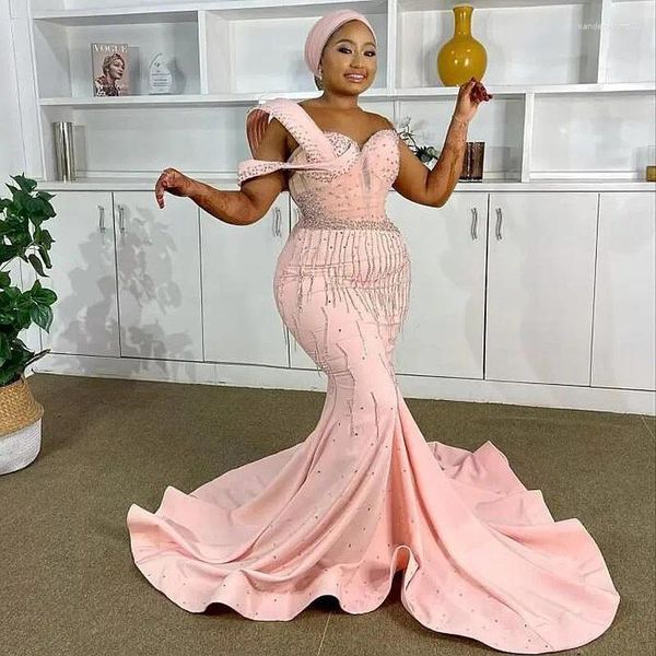 Partykleider Erröten rosa Meerjungfrau Prom One Schulterperlen Quasten ASO EBI Abendkleid Plus Größe Frauen formelle Vestidos