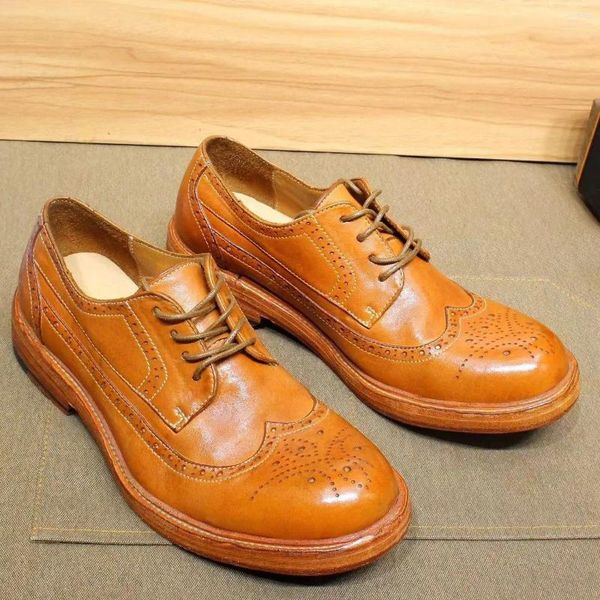 Scarpe eleganti cavalli in pelle pesante lavaggio retrò uomini faceni vecchi affari casual