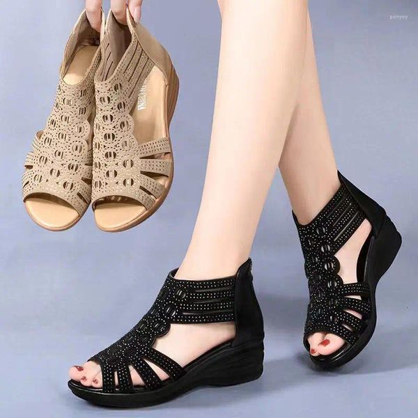 Сандалии 2024 Crystal Women Women Comesting High Heels Hollow Out обувь на молнии.