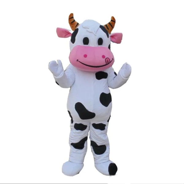 2024 dimensioni per adulti Halloween Dairy Mascotte di mucca Costume Assegnazione Abbigliamento per volantini Mascotte Tema Vestite Fancy Carneval Costum