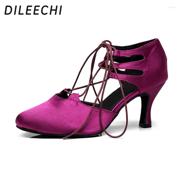 Sapatos de dança Dileechi Latin Women's Black and Purple Bandage Satin High 7,5 cm dança quadrada