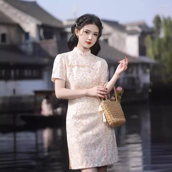 Roupas étnicas compostas de renda curta Cheongsam estilo nacional chinês de três mangas Stand-up Collar Temperment Momen's Dress