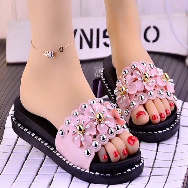 Slippers Summer Sandálias femininas planas cunha Praia Casual Plataforma feminina Peep Toe Fashion Lady Lady Mixed Buckle Sandalias