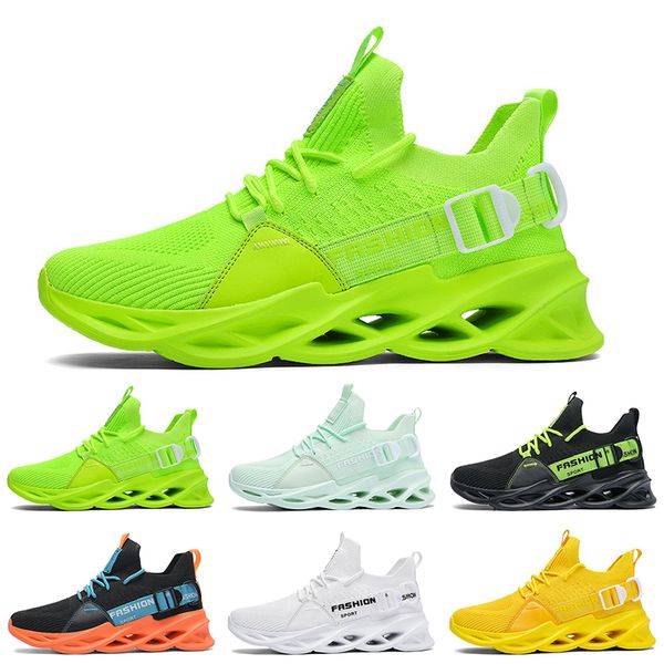 кроссовки для мужчин Женщины тройной белый черный Volt Red Gai Women Mens Trainers Trainers Outdoor Sports Randers