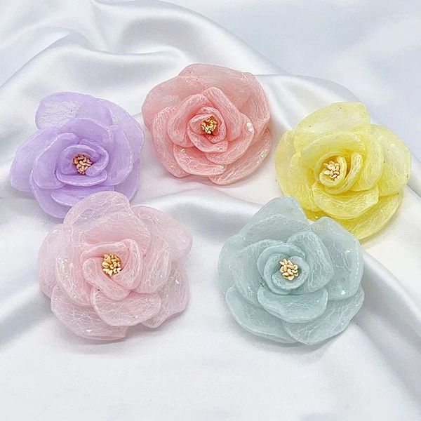 Dekorative Blumen 5pcs 7 cm handgefertigt 3D Organza Seidenstoff gefälschte Blume DIY Broschen Accessoires Mädchen Kleid