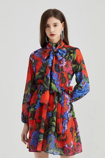 Abiti casual Fashion Rose Floral Dress Floral Dress Turtleneck Collar Collaggio a prua a manica lunga Floro Stampa al ginocchio