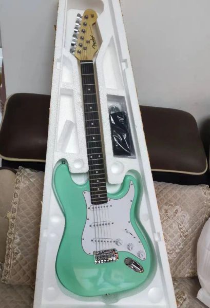 Kablolar Yüksek Kaliteli Sörf Yeşil Özel Gövde 6 Dize Akçaağaç Rosewood Stratocaster Ele Gitar 22 FRET SSS Özel Fiyat Paketi