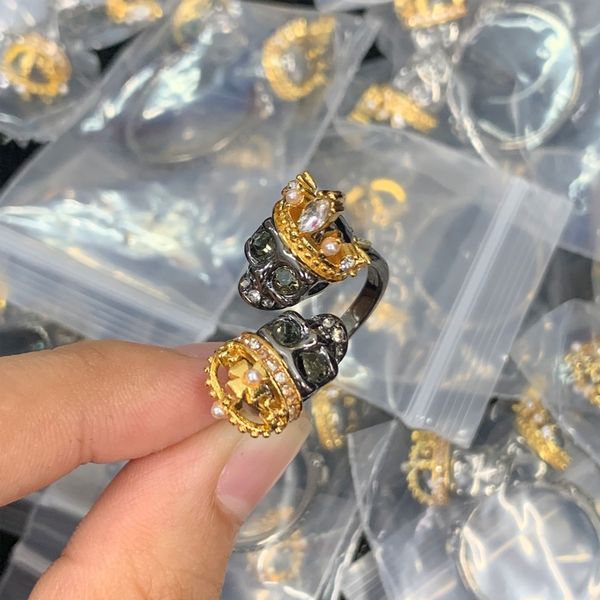 Orijinal Tasarım Markalı Kalın Aşk Yüzüğü 18K Altın Gümüş Gül Paslanmaz Çelik Mektup Logo Gravürme Yüzükler Kadın Erkek Sevenler Düğün Takı
