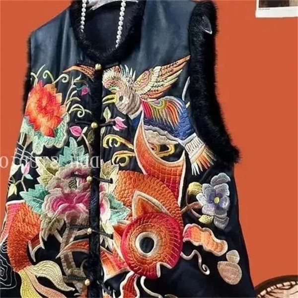 Coletes femininos elegantes e bonitos de temperamento nacional chinês Senhoras bordadas na cetim de cetim costura de parque de visita ao cardigã solto casaco