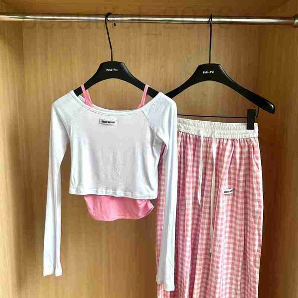 Designer de trajes femininos 24Ss Primavera/verão New M Sweet Perspective Top+Tampo Tampo+Pants Chequedada Rosa Sentir Conjunto Versátil 793V