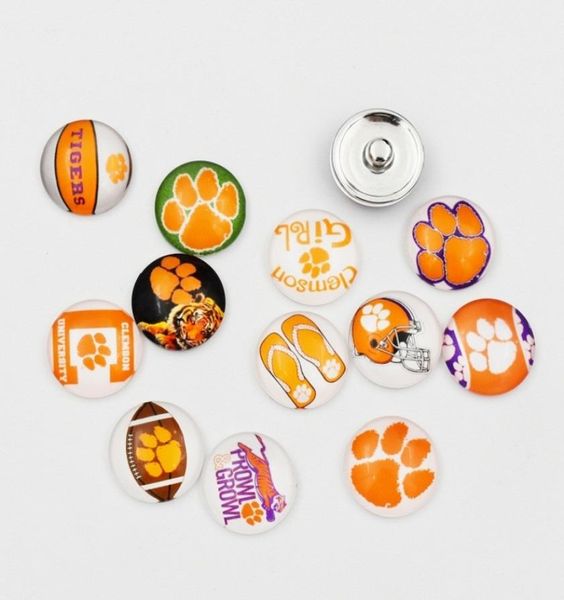 Clemson Tigers Snap düğmeleri 18mm Yuvarlak Cam Kolej Spor Takımı Snap Charms Kolye Bilezik İçin Yüksek Kaliteli Snap Aksesuarlar E8526762