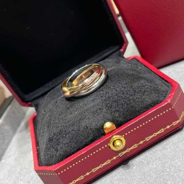 Kartenring Kajia Minimalist drei Ring drei Farbohrringe und Ohrringe für Frauen mit farblich passenden Ohrringen 18k Roségold Non-Fading V-Gold