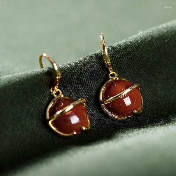 Dangle Ohrringe Ancient Gold Handwerkskunst Inlay Vintage Southern Red Tourmaline Runde für Frauen klassischer Charme Eardrop Schmuck Schmuck