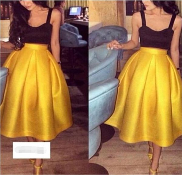 Moda de cetim duas peças vestidos de baile de chá dourado comprimento de linhas de linha com linhas de espaguete pretas top spaghetti1320300