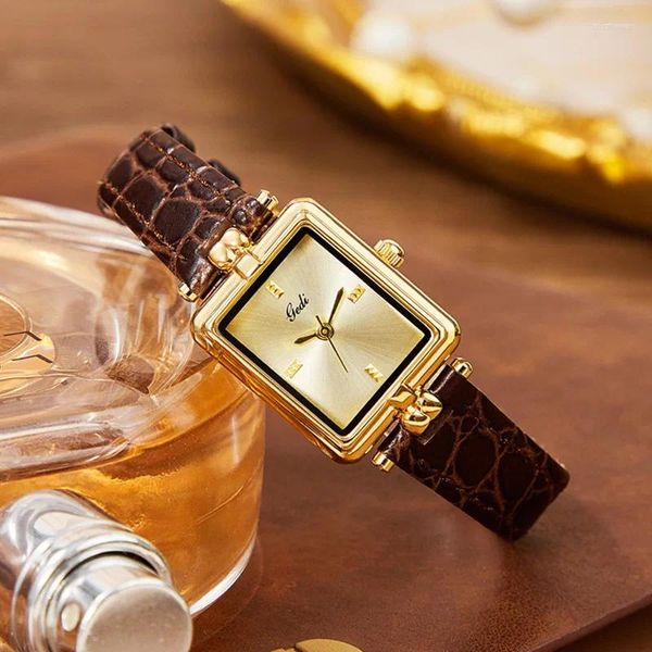 Avanadores de pulso Mulheres de luxo assistem simples de discagem pequena, ladrinhas retangular nicho relógio feminino vintage RELOJ WRISTWATCH MUJER