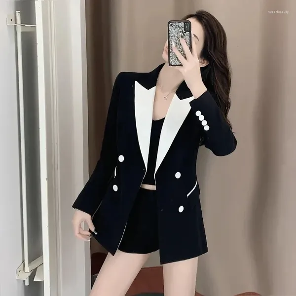 Ternos femininos Cores variadas Blazer Coat Spring Versão coreana Auto -cultivo Ladies Terne Jacket Fashion confortável Lady Outerwear