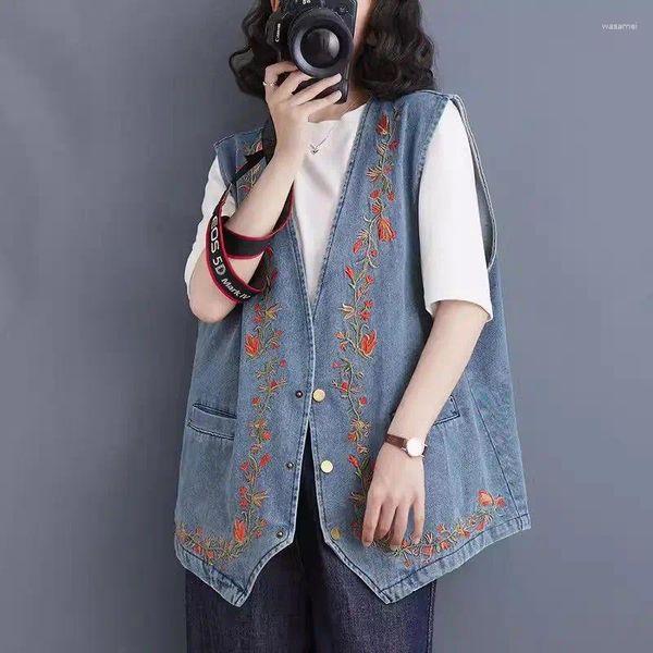 Frauenwesten 2024 Sommer Denim Weste Jacke Frauen Kunst Retro Kleine Blume bestickt mit oberem gewaschenen alten dünnen ärmelless Jeans Weste Coat Mantel