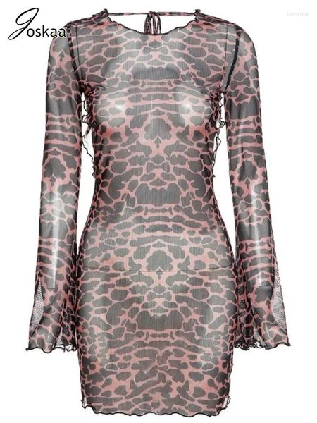 Lässige Kleider Joskaa Sexy Leopardenmuster Mesh Mini Kleid Frauen atemberaubende O-Neck-ausgestattete Ärmel Rückenfreies körperförmiger Robe 2024 Urlaub Outfits