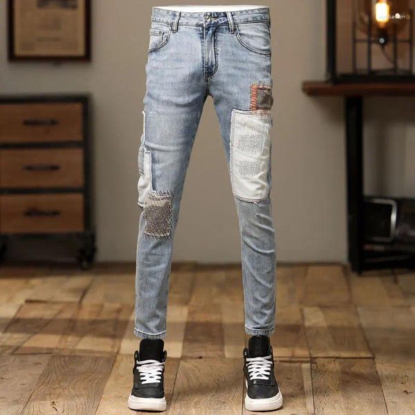 Jeans masculinos High Street Moda Men retro azul claro Extadito magro raspado Rapped Patched Designer Hip Hop Denim Lápis calças