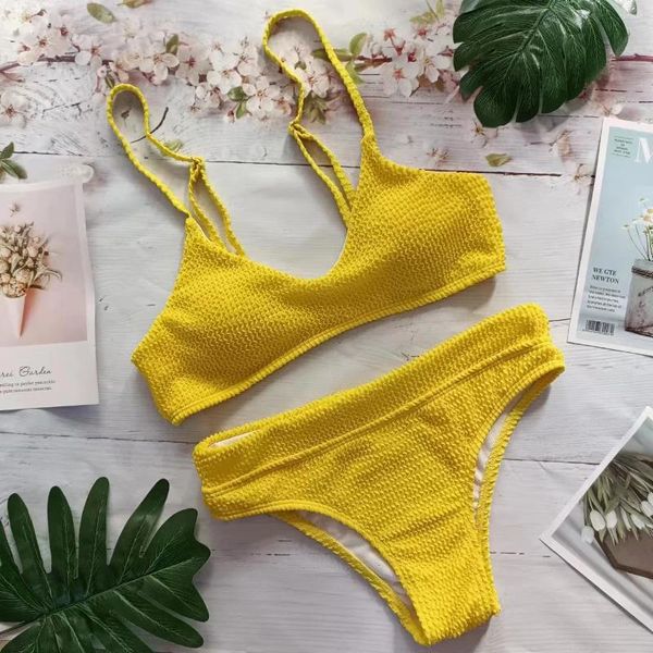 Kadın Mayo Seksi Mikro Bikinis Sarı İki Parça Mayo Kadın Plaj Giyim Mayo Takımları Brezilya Bikini Set Havuz Bather 2024