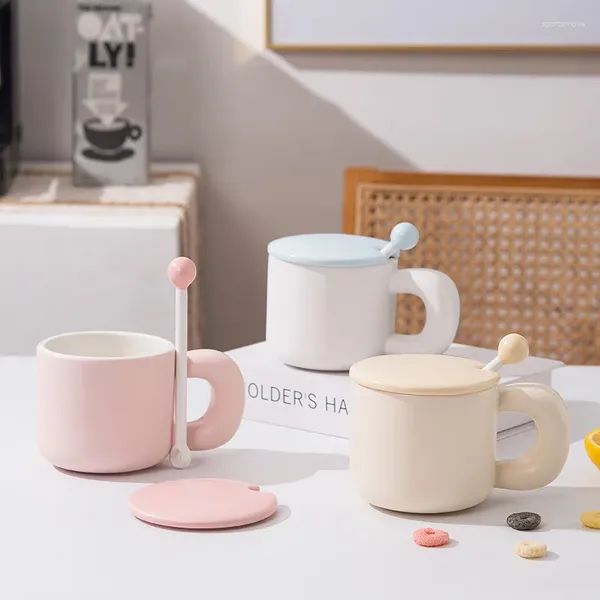 Крупки Краткая керамическая кружка с крышкой и ложкой завтрак для завтрака молоко чайная чайная чайная кофе дома пить фарфоровые оптом капля
