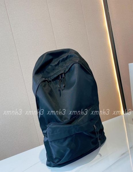 Designer Black Men039s Backpacks Mode 2023 Rucksack Unisex Reisetaschen wasserdichtes Stoff Material7735271