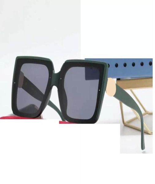 1pcs mit Gehäuse Sommer Frau Mode Outdoor Wind Sonnenbrille Gradient Glass Fahren Sonnenbrillen Lady Big Square Frame Beach Protect2980797