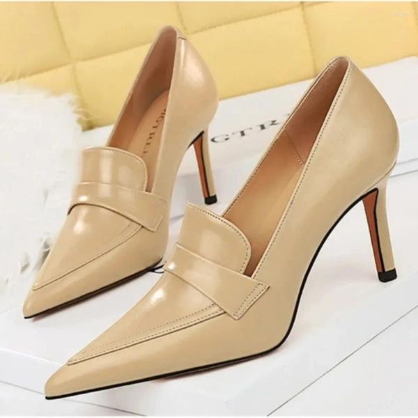 Kleiderschuhe Retro Frauen Mode einfache High Heels Frauen dünne Absatz spitzt tiefes Mund alleinerziehender Frauenpumpen ausrutschen