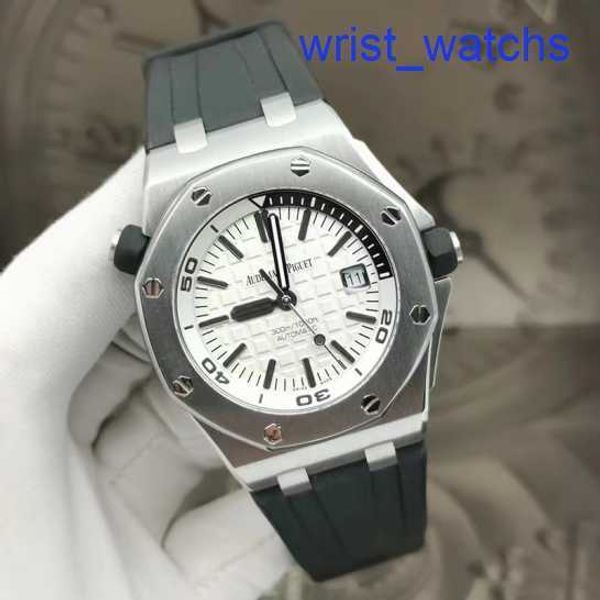 AP Casual Wrist Watch Royal Oak Offshore Series Automático mergulho mecânico à prova d'água Belsão de borracha de aço Data de exibição de homens relógios 15710ST.OO.A002CA.02 Placa branca