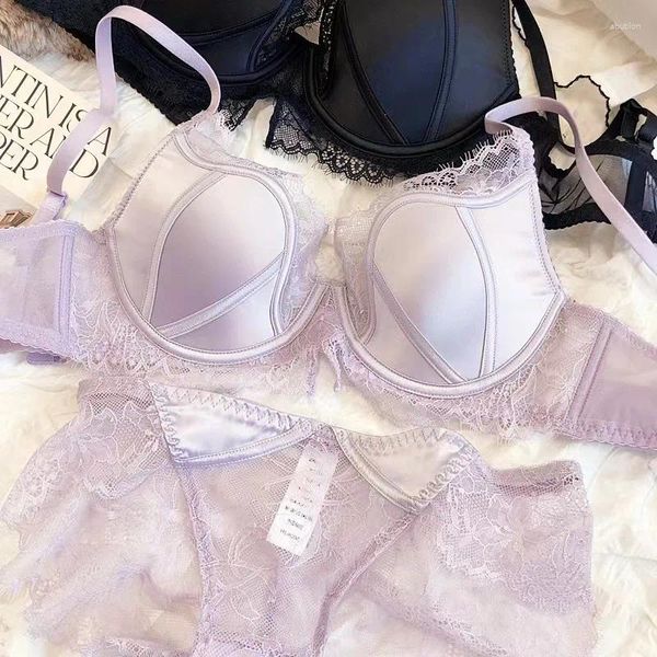 Bras define o sutiã de tamanho grande sexy e uma calcinha definida, lingerie removível de lingerie sob fina