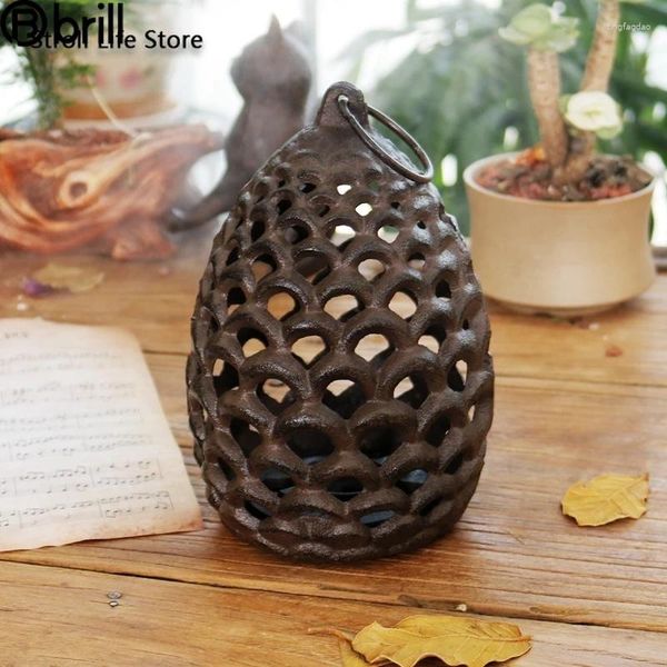 Candele in stile europeo Holder retro metal ghisa artigianato candelestick pinecone candelabros decorativos de velas bougeoir