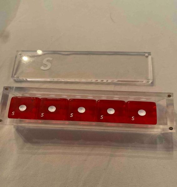 Игровая игра на открытом воздухе акриловая прозрачная 6 -боковые кости прозрачные дисы Crystal D6 D6 Pring Games Multi Game Fun Novelties7314543