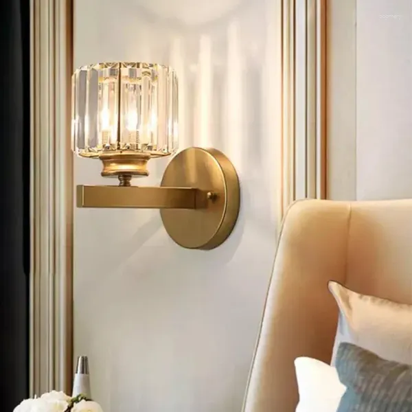 Стеновая лампа 1pc Современный светодиодный хрустальный крытый кроватный гостиная.