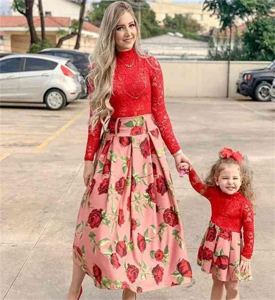 Vestido de noiva de renda vermelha de manga longa para a família Parece combinando mamãe e eu roupas de roupas de mãe vestidos de filha 2108059652502