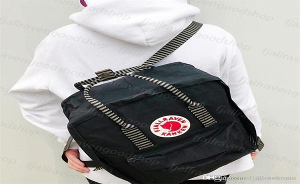 Popüler Seri Varış Siyah Çizgili Sırt Çantası UNISEX Schoolbag Büyük Kapasiteli Çıkarılabilir Dizüstü Torba Fabrikası Outlet3667179