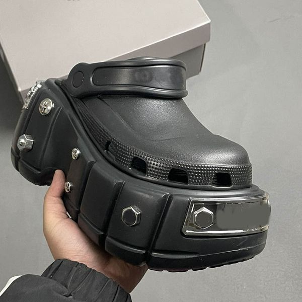 Kadın Mule Hardcross Terlik Kadın Yaz Plaj Tasarımcısı Sandalet Erkek Ayakkabı Düz ​​Siyah Kauçuk Baotou Yarım Terlik 110mm Platform Slayt Sandal Yuvarlak Toe Slayt Katırları