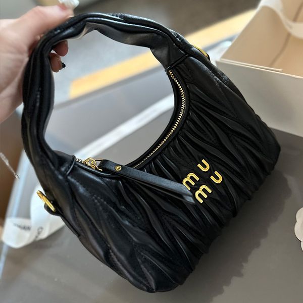 Modaya el çantası makyaj çantası tasarımcı çanta kadın lüks alt koltuk çanta elle pilili çanta çapraz çanta deri çizgili çanta tek saplı çanta mini çanta