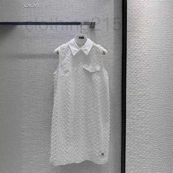Basic Casual Kleider Designer -Kleid 2024 Spring Neue Mode elegant dreidimensionale Blütenknospen Seiden Baumwolle Zweitbeugen Design Tanktoprock CEQZ