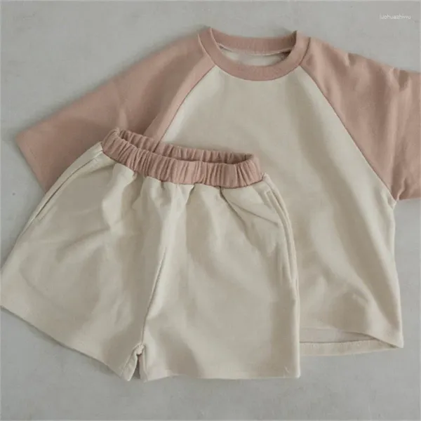 Kleidungsstücke koreanische Mode Kinder mit Farbblock Kurzarm T-Shirt und Shorts für Jungen Mädchen